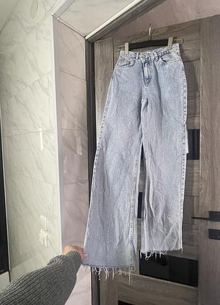 Джинси прямі stradivarius 34 нова колекція