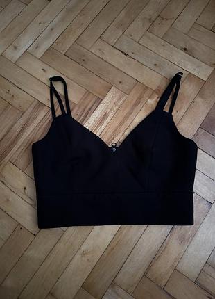 Чорний топ від бренду vovk