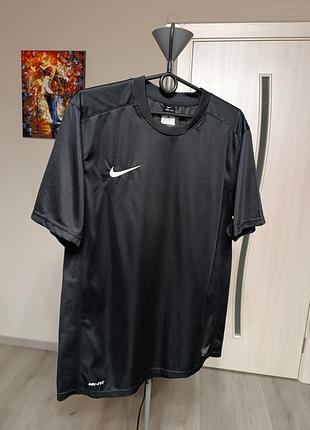 Спортивна футболка l