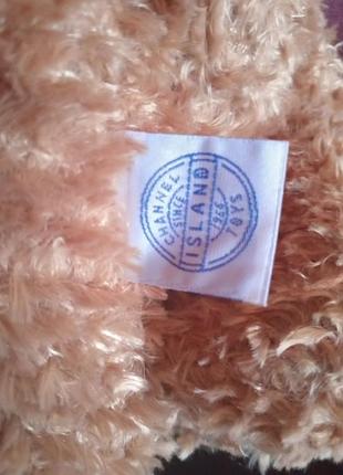 Ведмедик island chanel 4