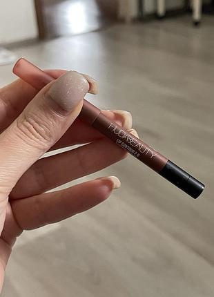 Контурний автоматичний олівець для губ huda beauty lip contour 2.0 у відтінку warm brown, міні 0.3g