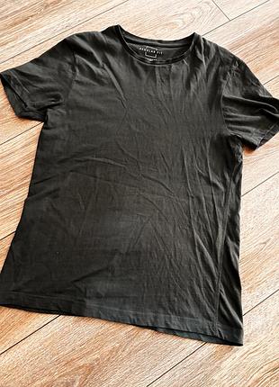 Трикотажна футболка peacocks m розміру