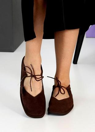 Стильні жіночі балетки на шнурівці