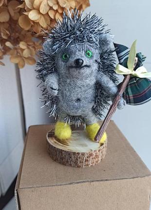 Ижачок жорик.интерьерная игрушка. 4