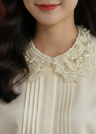 Декоративный накладной воротник, который сочетает в себе винтажный стиль и современную нарядность