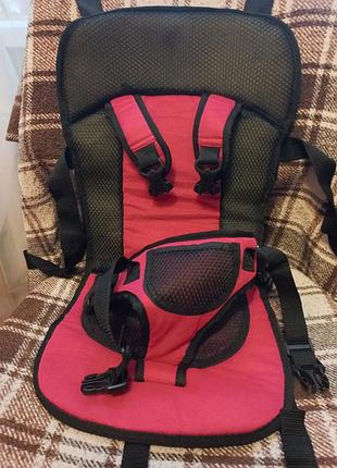 Бустер дитячий для авто