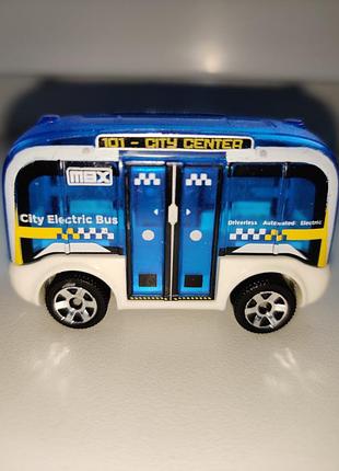 Коллекционная машинка matchbox 3