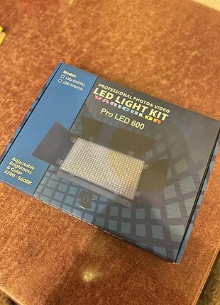 Pro led 600 - професійне світло для фото та відео