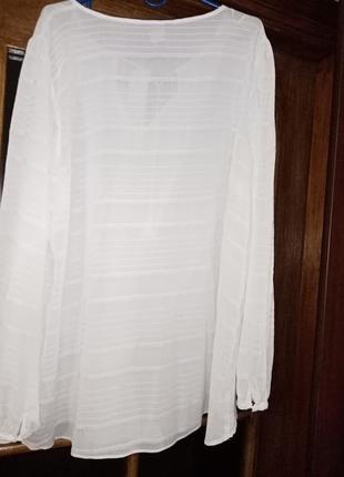 Нарядна   шикарна блузка з довгими рукавами. біло-молочна.4 фото