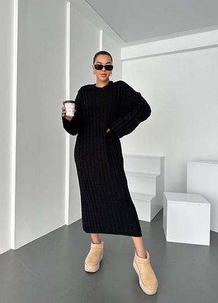 Базова трикотажна сукня
