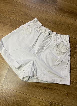 Жіночі білі шорти h&m