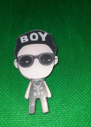 Значок акриловий хлопчик boy