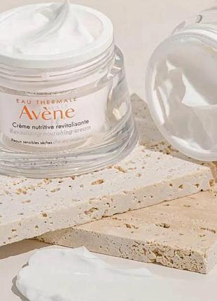 Відновлювальний живильний крем для обличчя avene eau thermale revitalizing nourishing cream