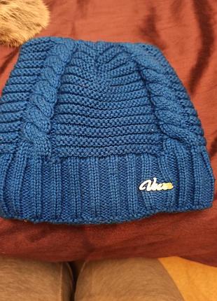 Шапка зимняя с хамутом, на девочку 8-10роков.