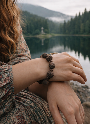 Бохо-браслет ручной работы с естественных бусин • карпаты • единственный экземпляр