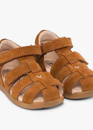 Шкіряні сандалі для хлопчика 24 р viking. дитячі босоніжки на липучках, закритий носок