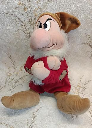 Мягкая игрушка гном ворчун дисней белоснежка и семь гномов grumpy disney