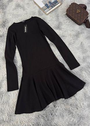 Нова сукня від boohoo