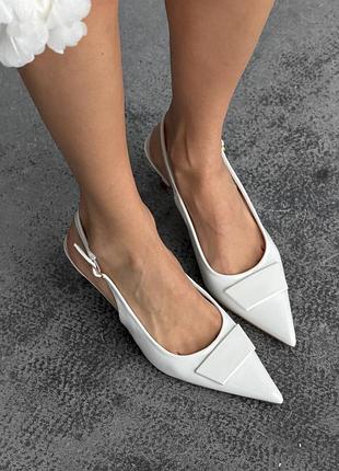 Изящные женские туфли слингбеки