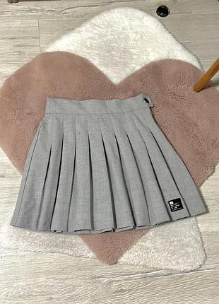 Тенісна спідничка від bershka