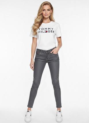 Джинсы hilfiger denim с эффектом металлик, размер w30 l32 (uk 12-14)