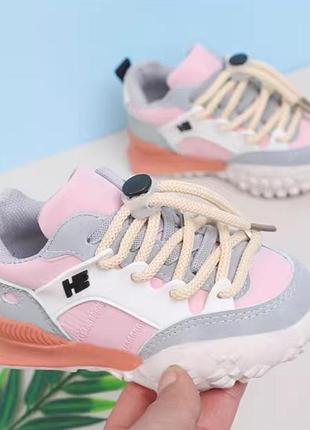 Кроссовки детские