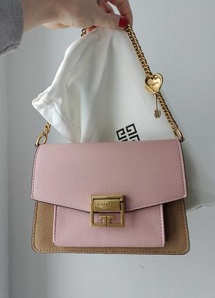 Качественная сумка с красивым ремешком