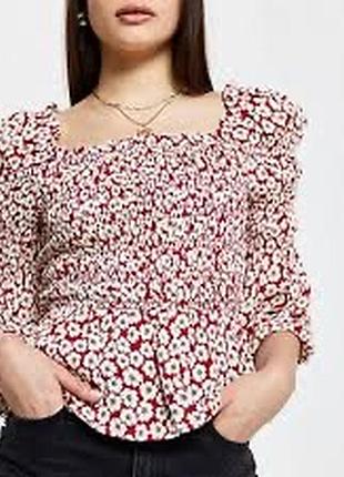 Топ з квітковим принтом