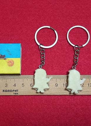 Брелок, що світиться - міньйон 3. 6