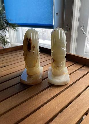 Красива пара вінтажних і антикварних корінних інуїтських голів преспап'є