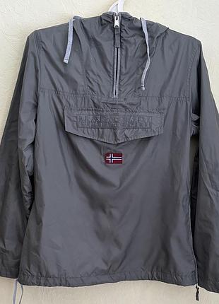 Жіноча куртка, вітровка, анорак napapijri оригінал