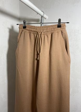 Бежевые-коричневые штаны-джоггеры missguided1 фото