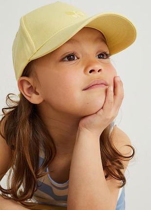 🎀 желтая кепка с вышитой бабочкой для девочки | c&amp;a