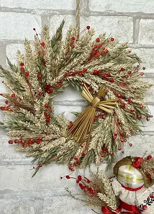 Український вінок vixora — символ краси, сили та традиції