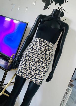 Юбка мини в ромашки new look, размер uk 12 (m/l), черная цветочная юбка
