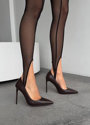 Турция классические туфли цвета шоколад с острым носом на каблуке