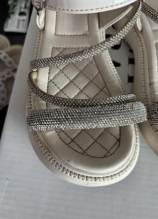 Босоніжки для дівчинки 3