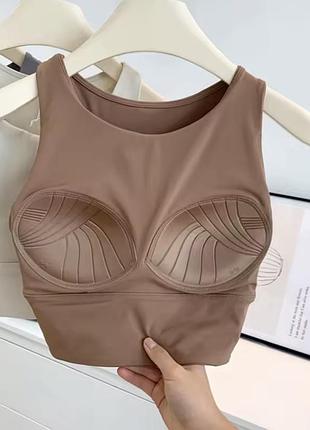 Спортивний еластичний топ з чашками в розмірі м