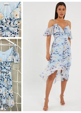 Ніжна сукня з шифону на запах з квітковим принтом