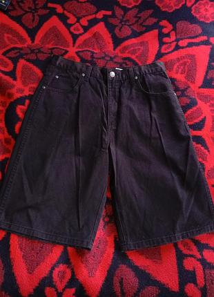 Шорти джынц.