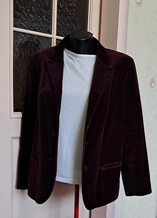 Бархатистый пиджак жакет цвет марсала