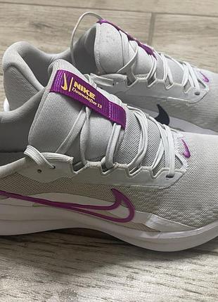 Кросівки жіночі бігові nike