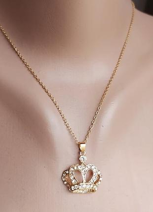 Цепочка с подвеской корона