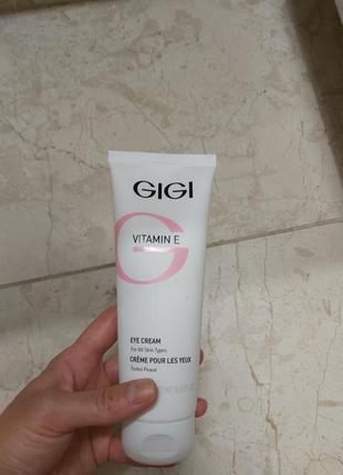 Крем навколо очей vitamin e gigi