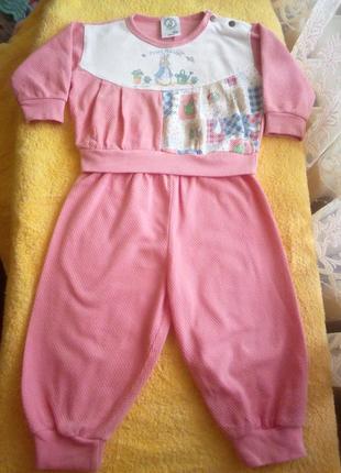 Костюм для дівчинки.