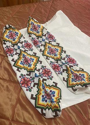 Наволочки вишиті  74*74, радянські вінтажні 2 шт з українським орнаментом ромби