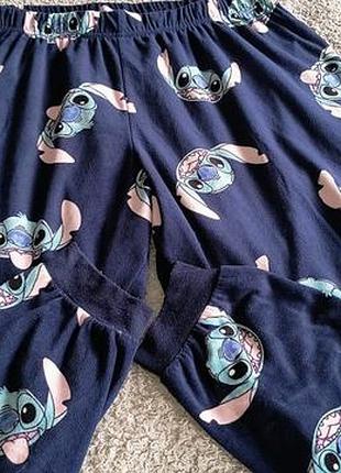 Велюровые брюки сточ