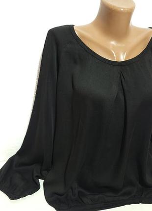 Ефектна блуза нова. 2