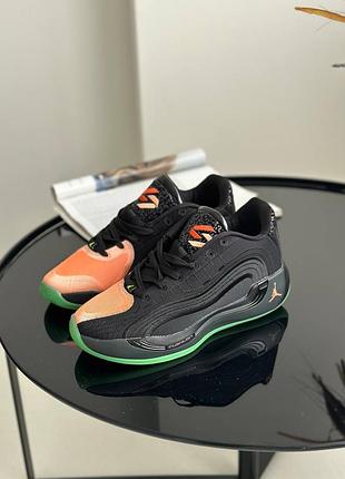 Air jordan luka 4 black/orange