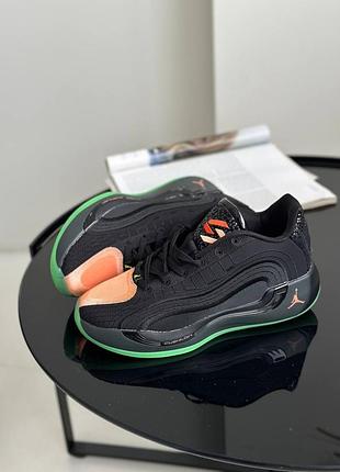 Air jordan luka 4 black/orange 3